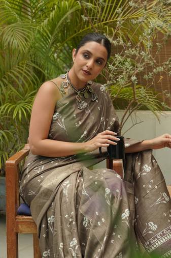Dusty Beige Silk Blend Floral Print/Ikkat Print/Block Print Golden Woven Border Saree Without Blouse