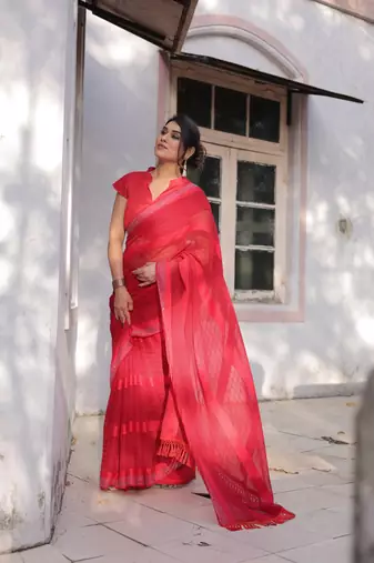 Red Georgette Solid/Zari And Satin Stripes Stone Border Saree Without Blouse