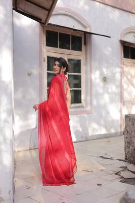 Red Georgette Solid/Zari And Satin Stripes Stone Border Saree Without Blouse 4