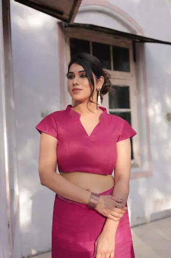 Rani Pink Georgette Solid/Zari And Satin Stripes Stone Border Saree Without Blouse