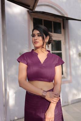 Wine Georgette Solid/Zari And Satin Stripes Stone Border Saree Without Blouse 5