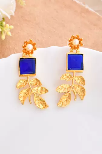 Gold plated white pearl leaf drop earring