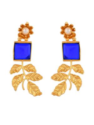 Gold plated white pearl leaf drop earring 3