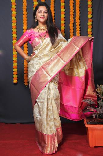 Women's Off White Faux Kanjivaram Silk Zari Woven Saree with Blouse