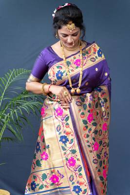 Women's Purple Paithani Silk Zari Woven Saree with Blouse 2
