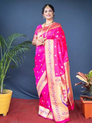 Women's Pink Paithani Silk Zari Woven Saree with Blouse 1
