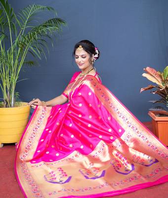 Women's Pink Paithani Silk Zari Woven Saree with Blouse 2