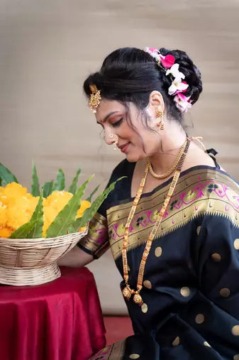 Women's Black Paithani Silk Zari Woven Saree with Blouse