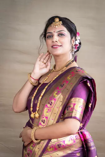 Women's Wine Paithani Silk Zari Woven Saree with Blouse
