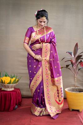 Women's Purple Paithani Silk Zari Woven Saree with Blouse 1
