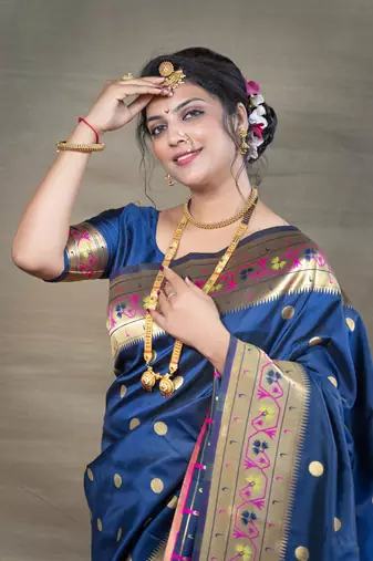 Women's Blue Paithani Silk Zari Woven Saree with Blouse