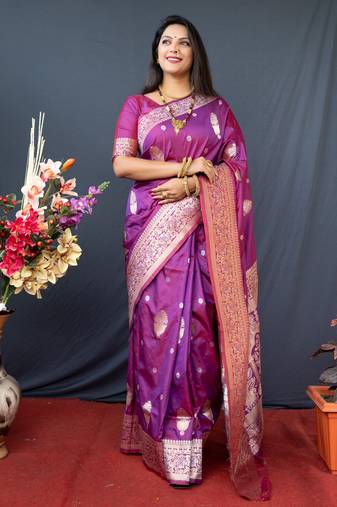 Women's Purple Paithani Silk Zari Woven Saree with Blouse