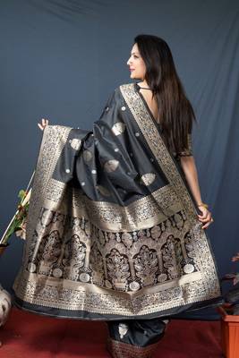 Women's Black Paithani Silk Zari Woven Saree with Blouse 4