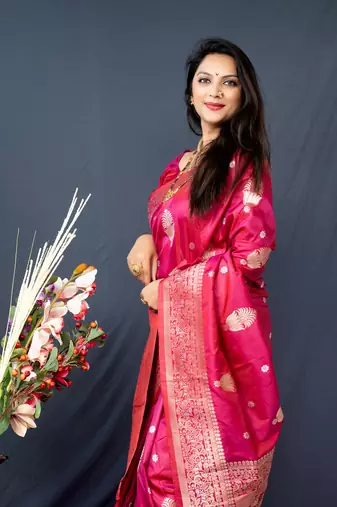 Women's Gajri Red Paithani Silk Zari Woven Saree with Blouse