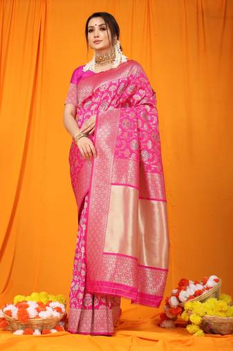 Women's Rani Pink kanjivaram silk blend zari Woven Saree with Blouse