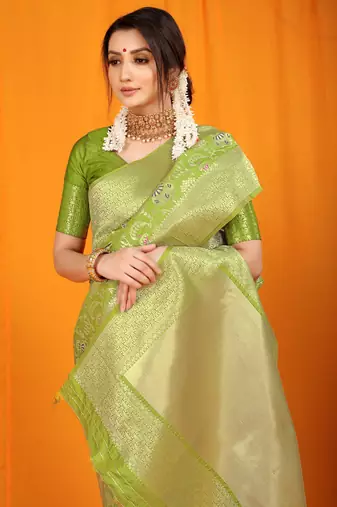 Women's Green Faux Kanjivaram Silk Zari Woven Saree with Blouse