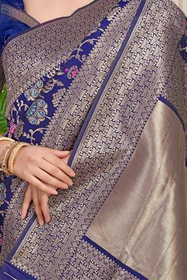 Women's Navy Blue Faux Kanjivaram Silk Zari Woven Saree with Blouse 4