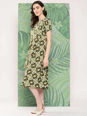 Dark green square dress 2