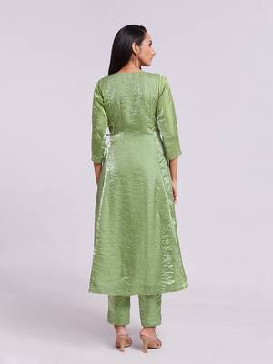 Stylish green asymmetrical kurta set 3