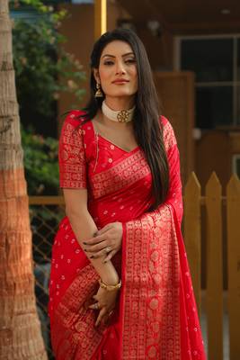 Koram Scarlet Bandhej kanjivaram silk blendBandhej With Kanjivaram Border With Zari Weaving Saree With Blouse For Women 4