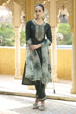  women kurta and pant sets viscose rayon fabric 1