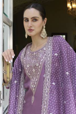  women kurta and pant sets silk blend fabric 3