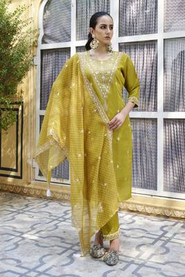  women kurta and pant sets silk blend fabric 1