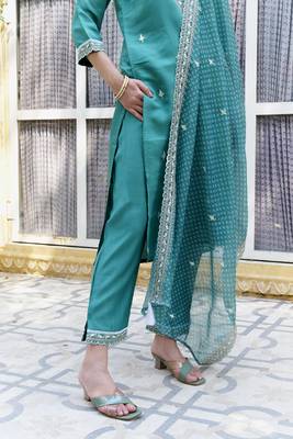  women kurta and pant sets silk blend fabric 4