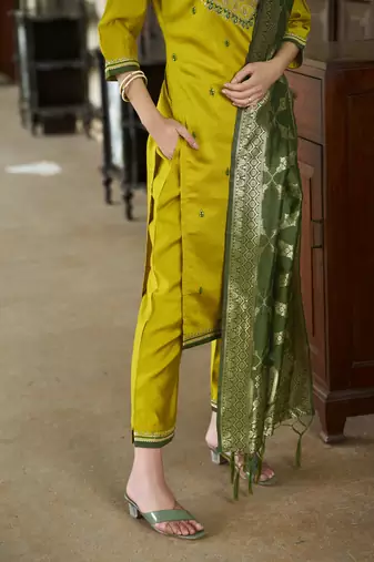  women kurta and pant sets viscose rayon fabric