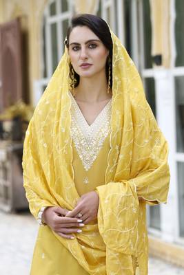  women kurta and pant sets silk blend fabric 3