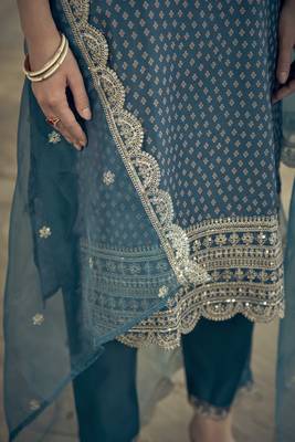  women kurta and pant sets muslin print fabric 4