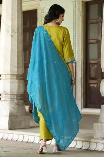  women kurta and pant sets silk blend fabric