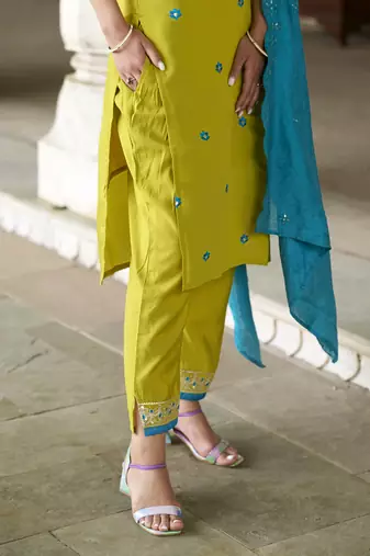  women kurta and pant sets silk blend fabric