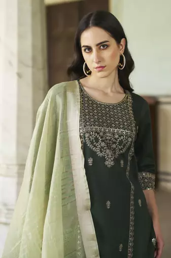  women kurta and pant sest viscose rayon