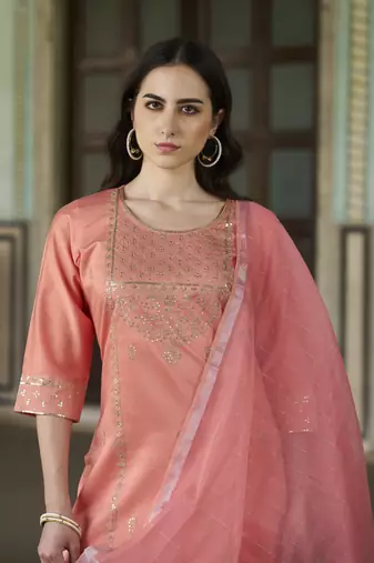  women kurta and pant sest viscose rayon