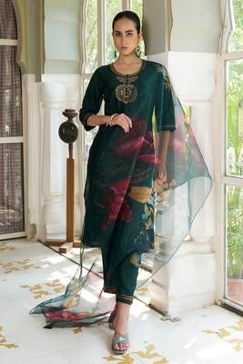  women kurta and pant sest viscose rayon 1
