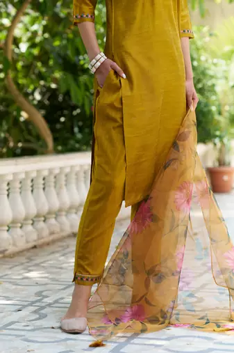  women kurta and pant sest viscose rayon