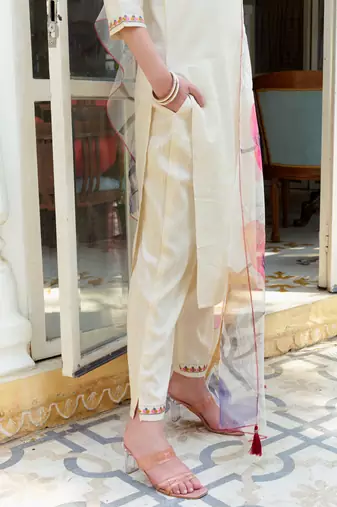  women kurta and pant sest viscose rayon
