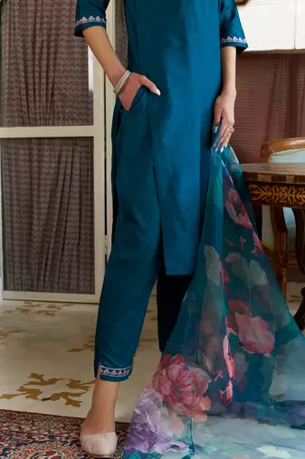  women kurta and pant sest viscose rayon