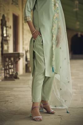 women kurta and pant sets viscos roman silk fabric 4