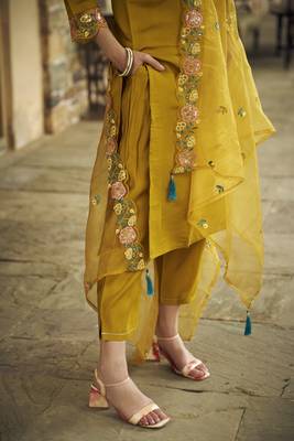  women kurta and pant sets viscos roman silk fabric 4