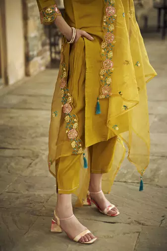  women kurta and pant sets viscos roman silk fabric