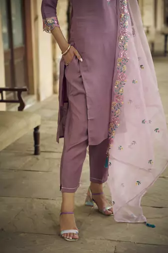  women kurta and pant sets viscos roman silk fabric