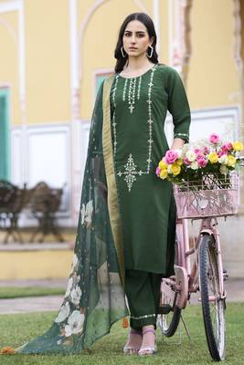  women kurta and pant sets  viscos roman silk fabric 1