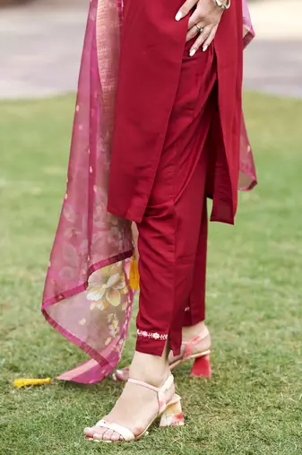  women kurta and pant sets  viscos roman silk fabric