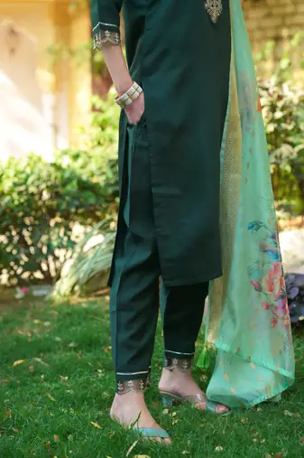  women kurta and pant viscose rayon fabric