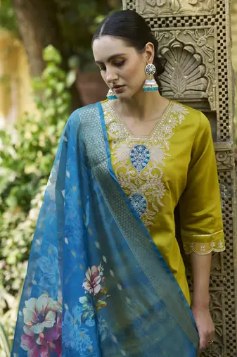  women kurta and pant viscose rayon fabric