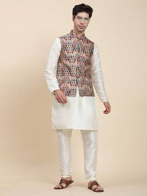 Aany's culture men's nehru jacket with digital print in cotton blend fabric 4