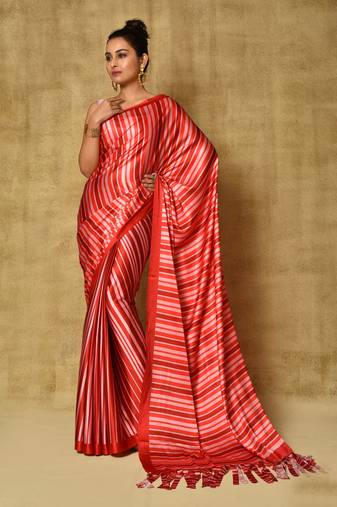 Women'S Maroon Digital Printed Pure Japan Satin Saree With Blouse
