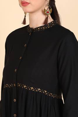 women black viscose rayon solid anarkali kurta 2